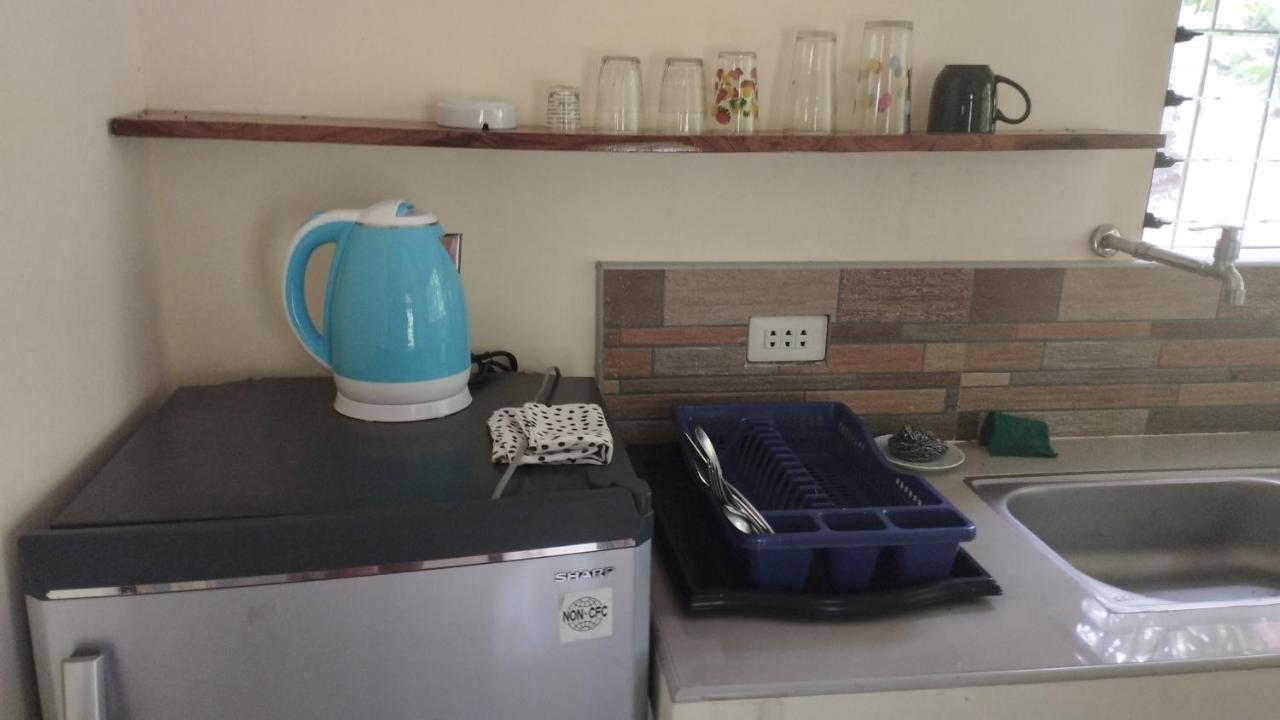 Acacia'S Cottages With Starlink Wifi Mambajao Bagian luar foto